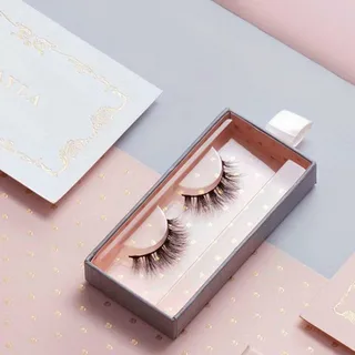 Custom Eyelash Boxes